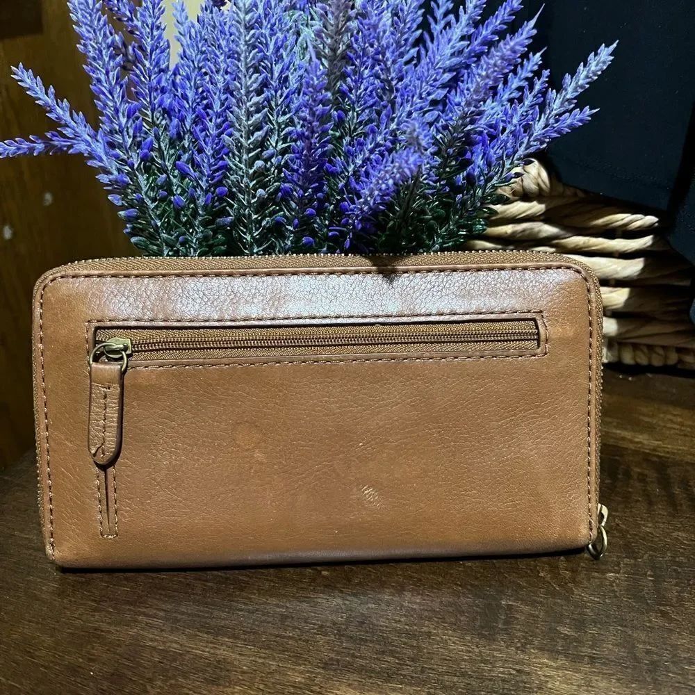 FOSSIL LEATHER WALLET ZIP AROUND - Picture 2 of 5